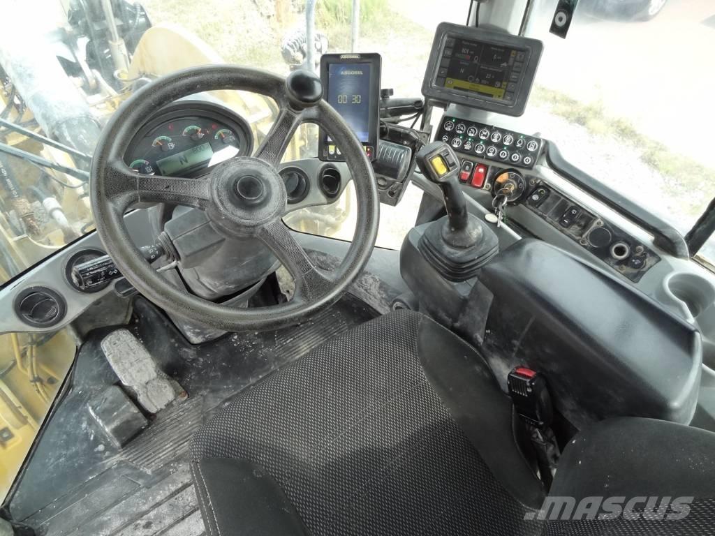 CAT 938 M Wheel Loaders