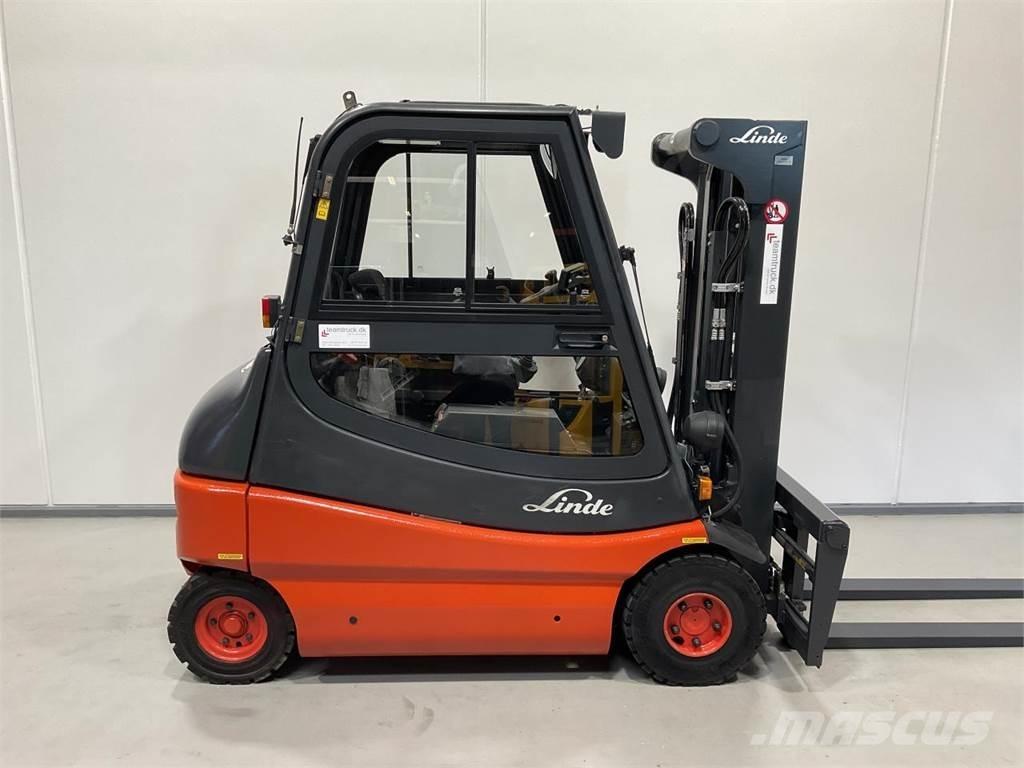 Linde E25P - 02 Electric Forklifts