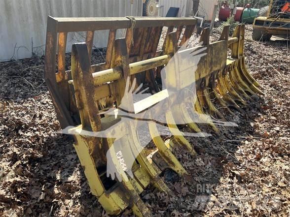 Komatsu D65PX Rippers