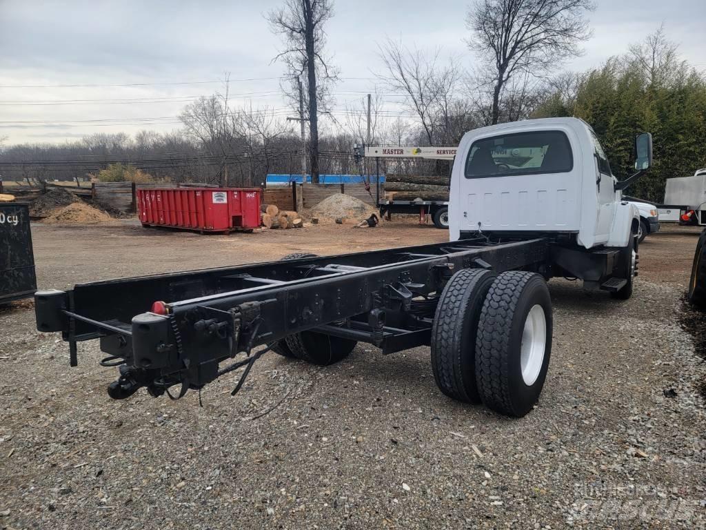 GMC C8500 Cab & Chassis Trucks