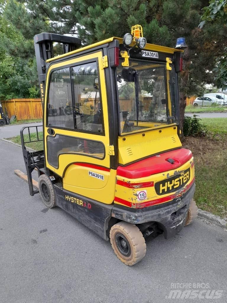 Hyster J3.0XN Electric Forklifts