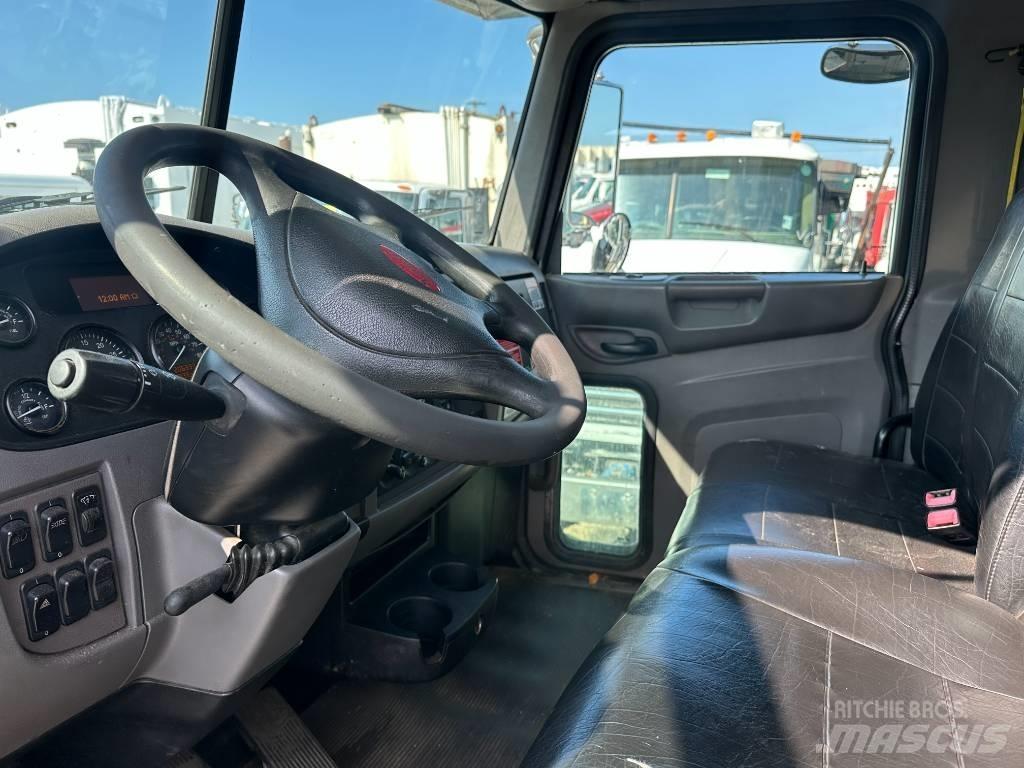 Peterbilt 348 Garbage Trucks / Recycling Trucks
