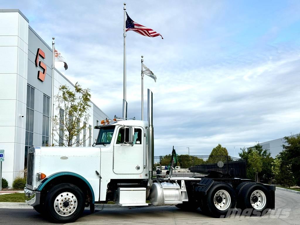 Peterbilt 379 Conventional Trucks / Tractor Trucks