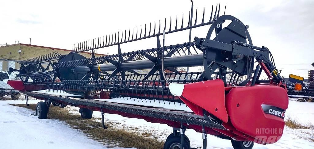 CASE 3152 Harvester Headers