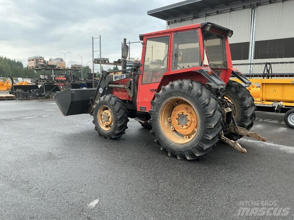 Valmet 605 Tractors