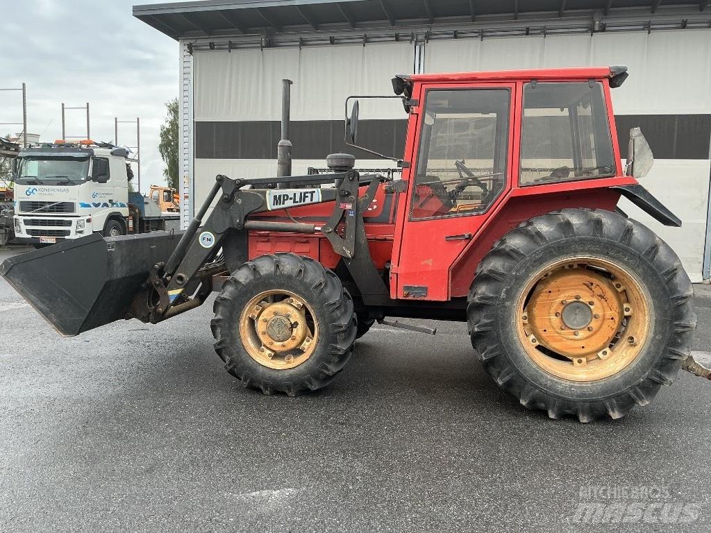 Valmet 605 Tractors