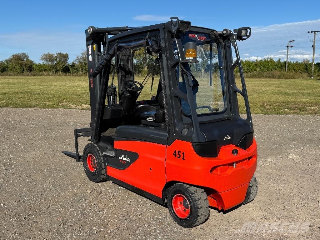 Linde E 30 Electric Forklifts