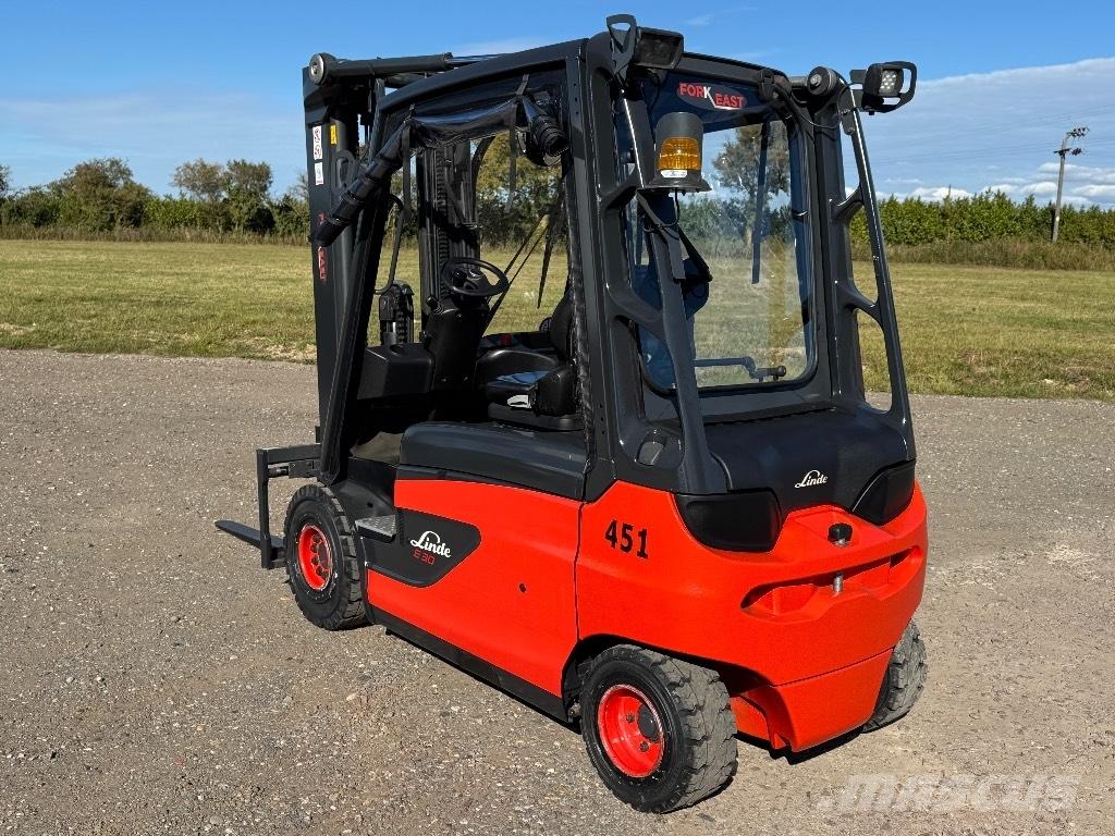 Linde E 30 Electric Forklifts
