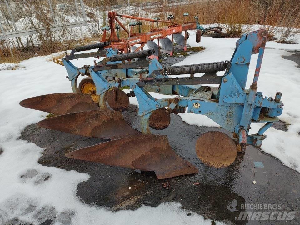 Överum 3-siipinen Plows