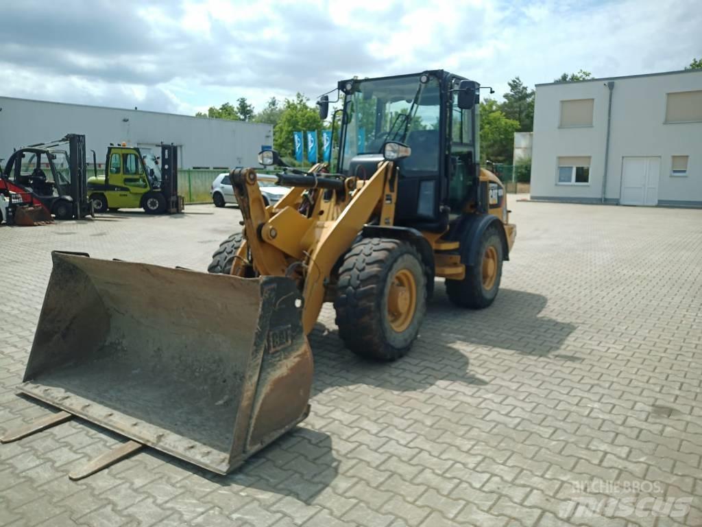 CAT 907 M Wheel Loaders