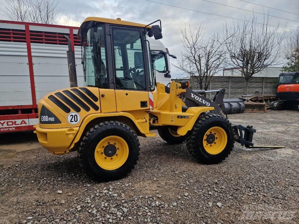 Volvo L 30 Wheel Loaders
