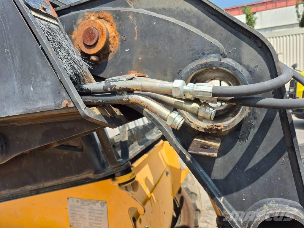 JCB 520 Telescopic Handlers