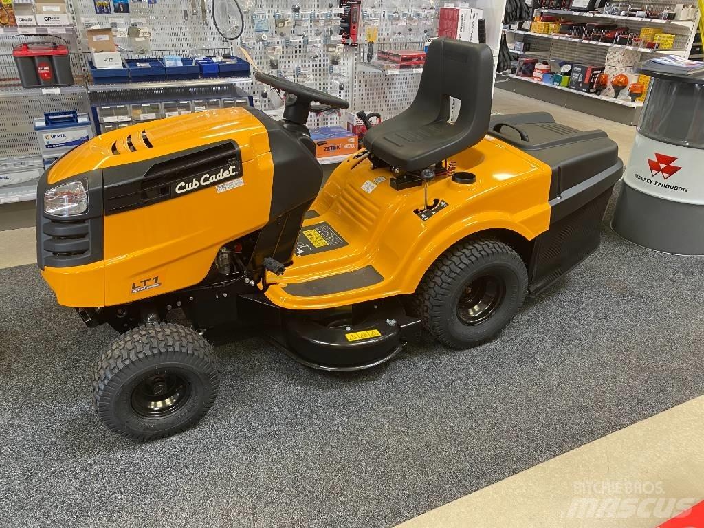 Cub Cadet LT1 NR92 Riding mowers