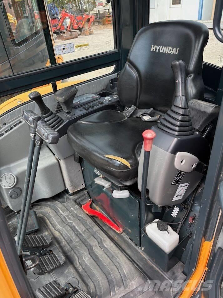 Hyundai R25Z-9 AK Mini Excavators <7t (Mini Diggers)