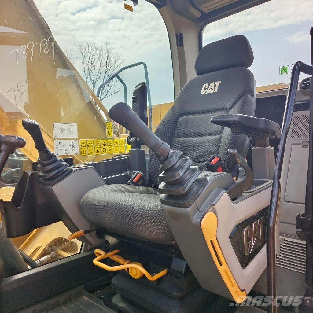 CAT 320  GC Crawler Excavators