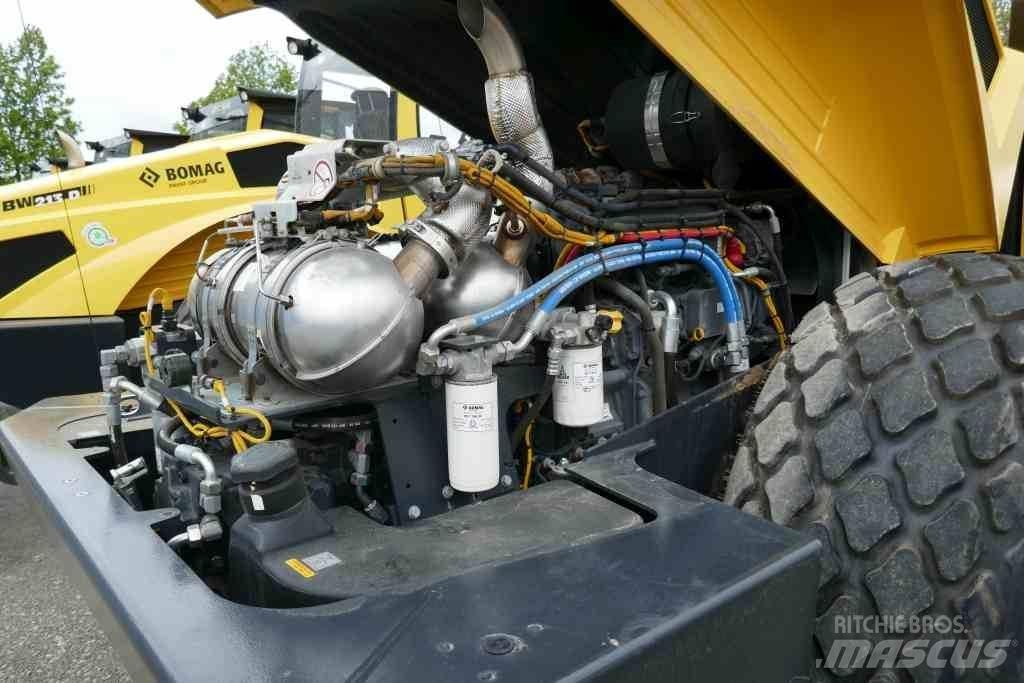 Bomag BW 213 DH-5 Soil Compactors