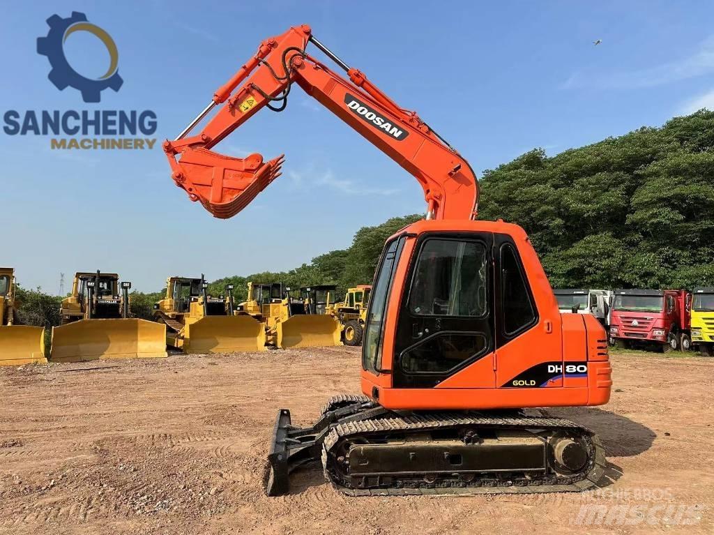 Doosan DH 80 Mini excavators  7t - 12t