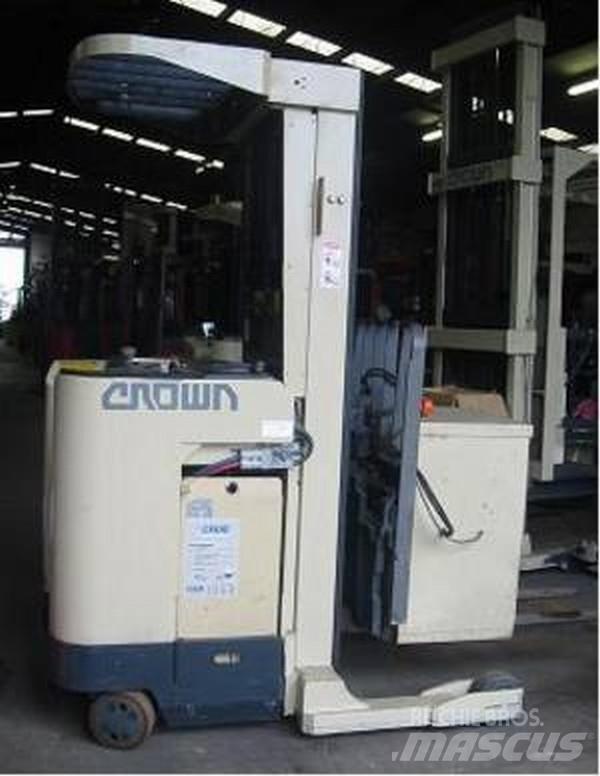 Crown 35RRTT210 Reach trucks