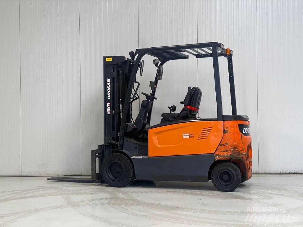 Doosan B30X-7 Electric Forklifts