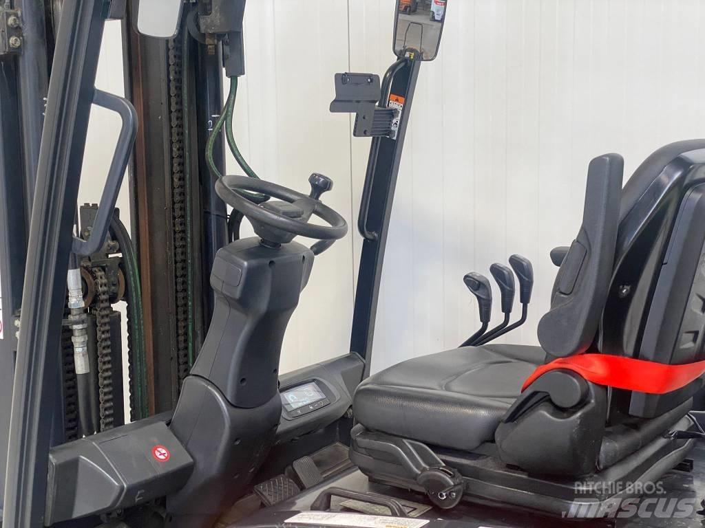 Doosan B30X-7 Electric Forklifts