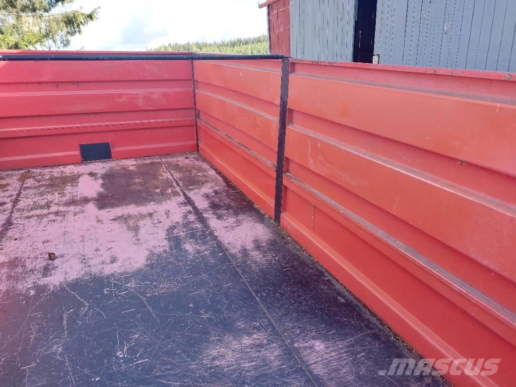 Junkkari 120 Tip Trailers