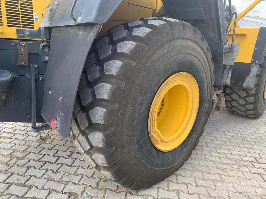 Komatsu WA 470-6 Wheel Loaders