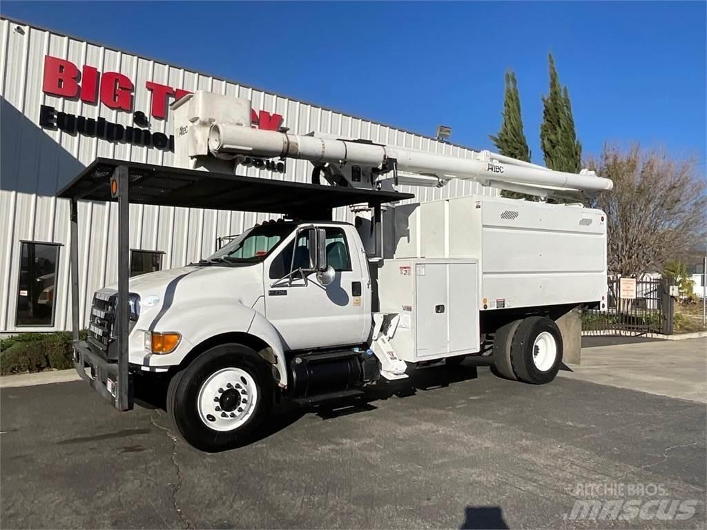 Altec LR756 FM Truck Mounted Aerial Platforms