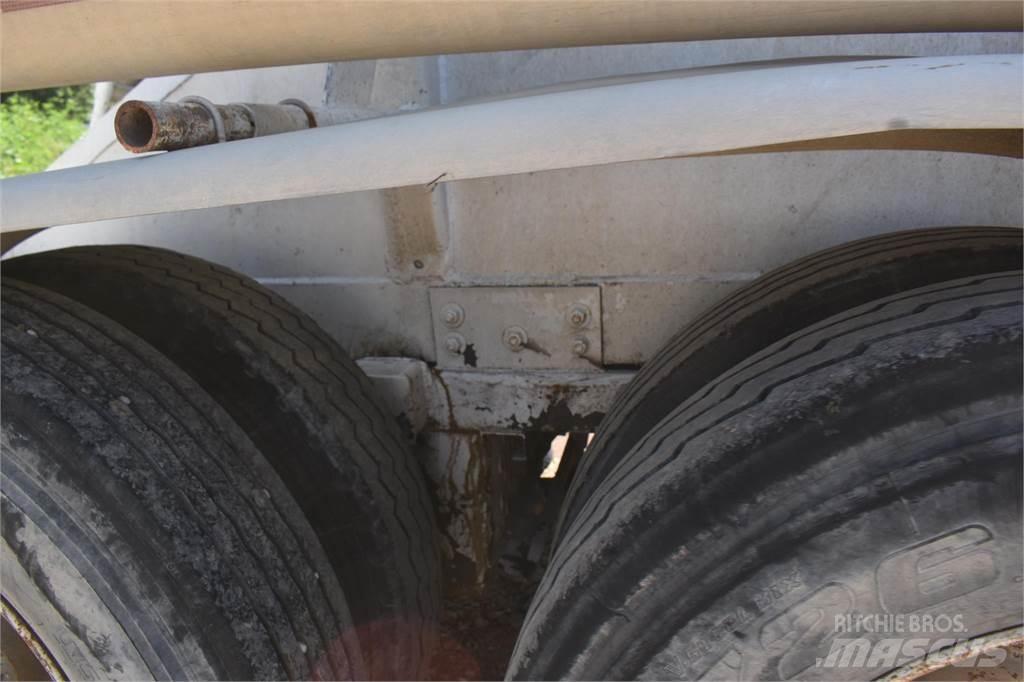 Butler  Tank Trailers