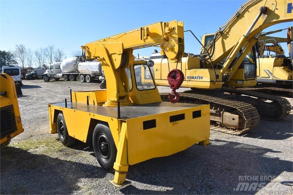 CASE 3330B Rough Terrain Cranes