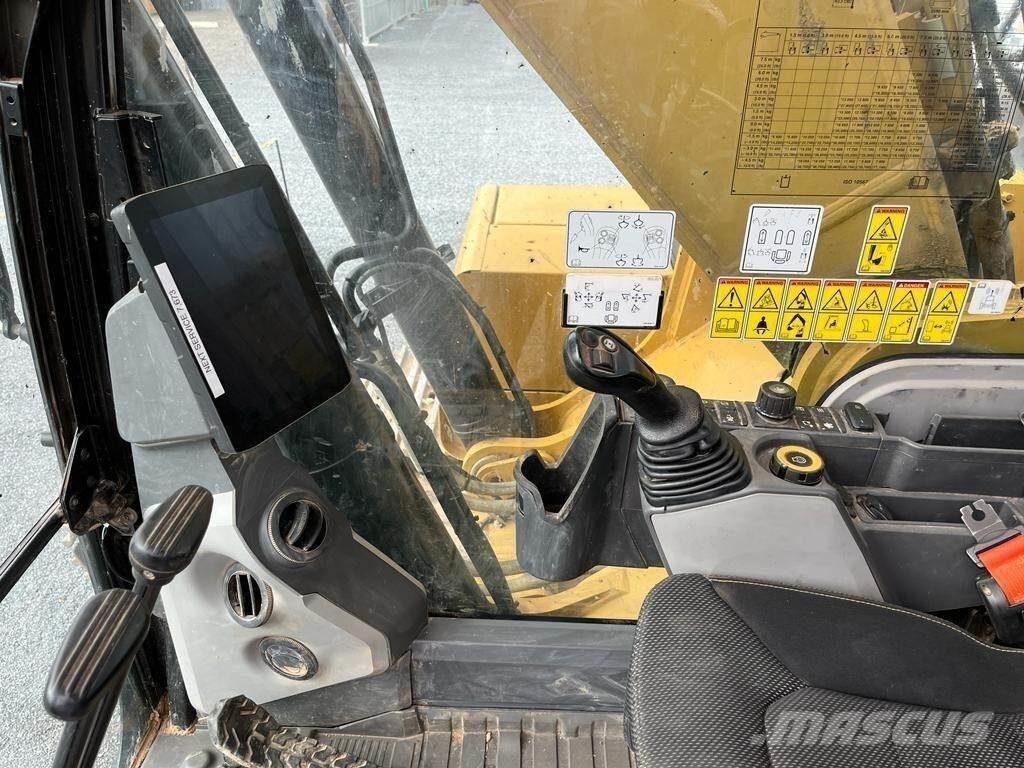 CAT 330 Crawler Excavators