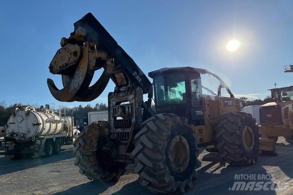 CAT 555D Skidders