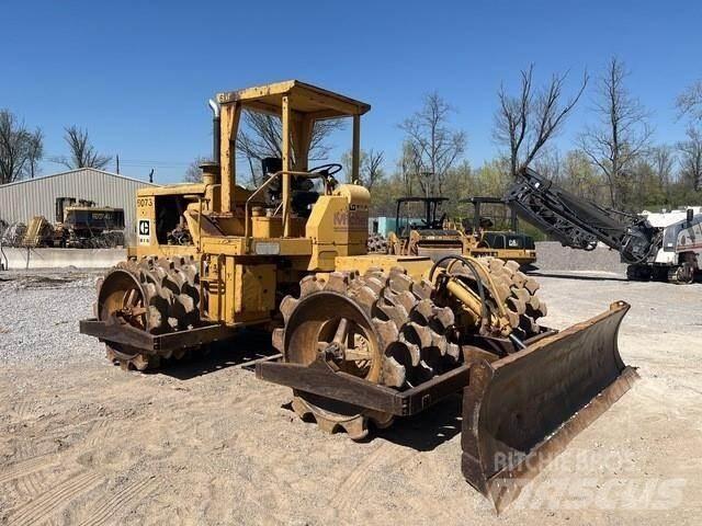 CAT 815 Landfill compactors