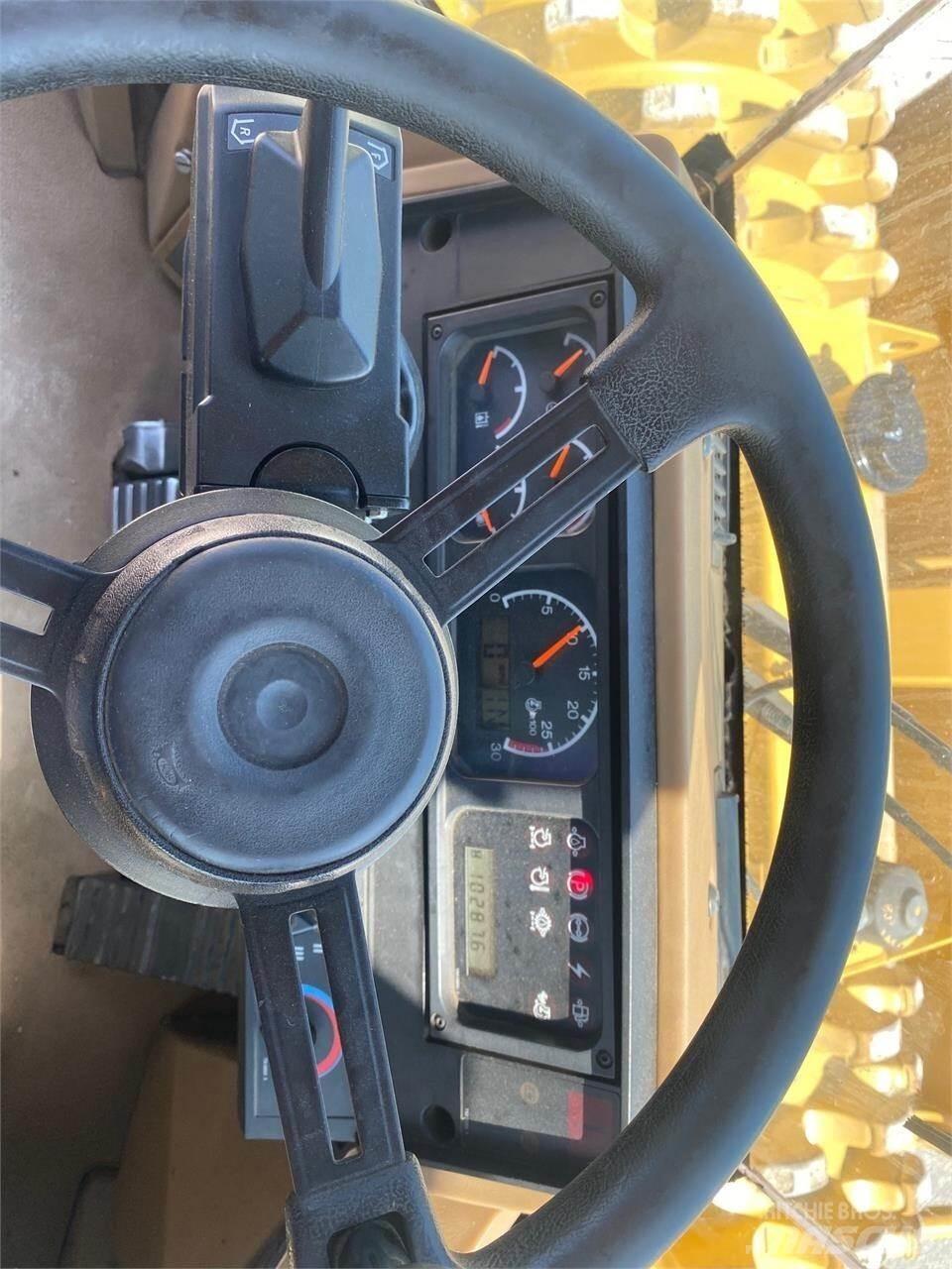 CAT 815F Landfill compactors