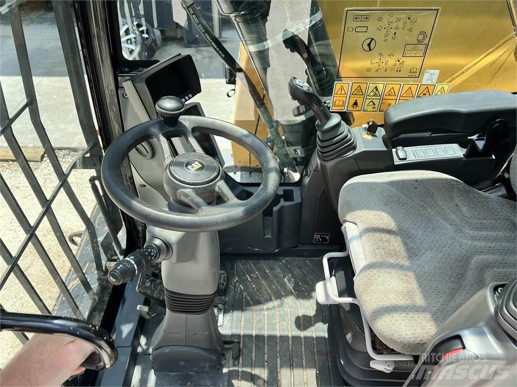 CAT MH3022 Waste / Industry Handlers