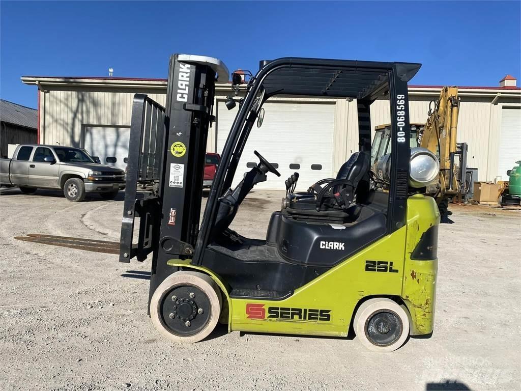 Clark S25CL Misc Forklifts