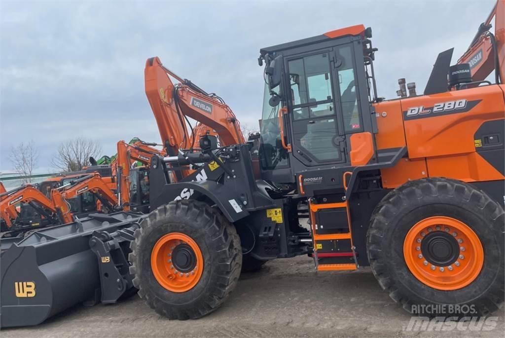 Develon DL280-7 Wheel Loaders