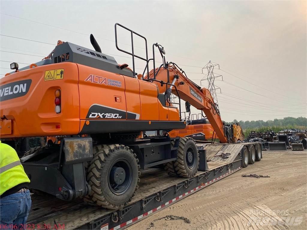 Develon DX190W-5 Wheeled Excavators