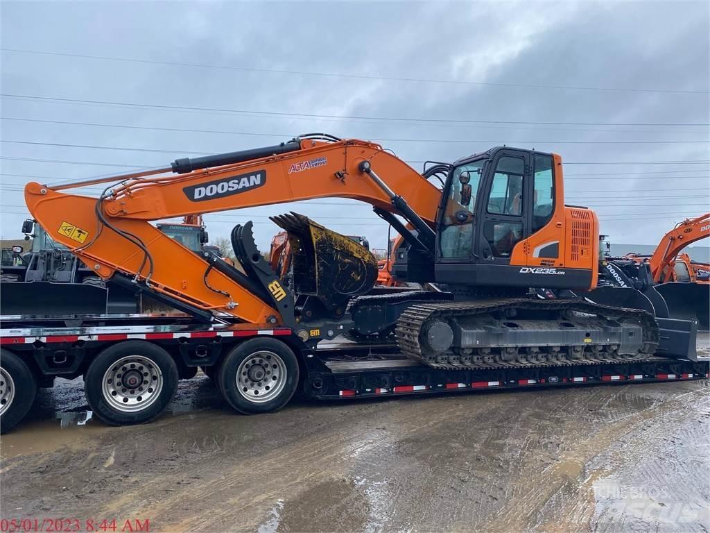 Develon DX235 LCR-5 Crawler Excavators