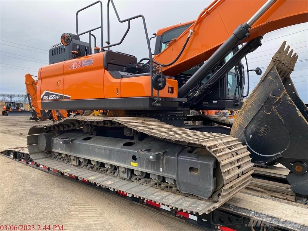 Develon DX255 LC-7 Crawler Excavators