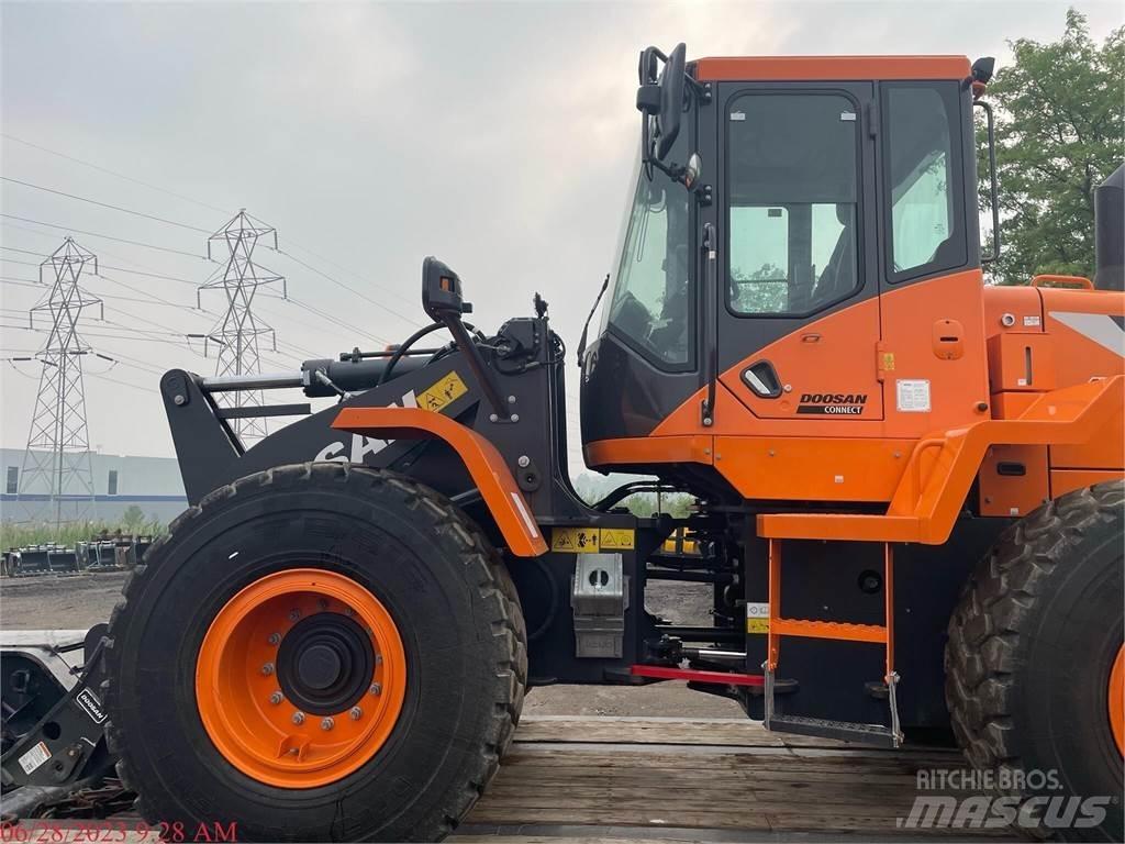 Doosan DL250-5 Wheel Loaders