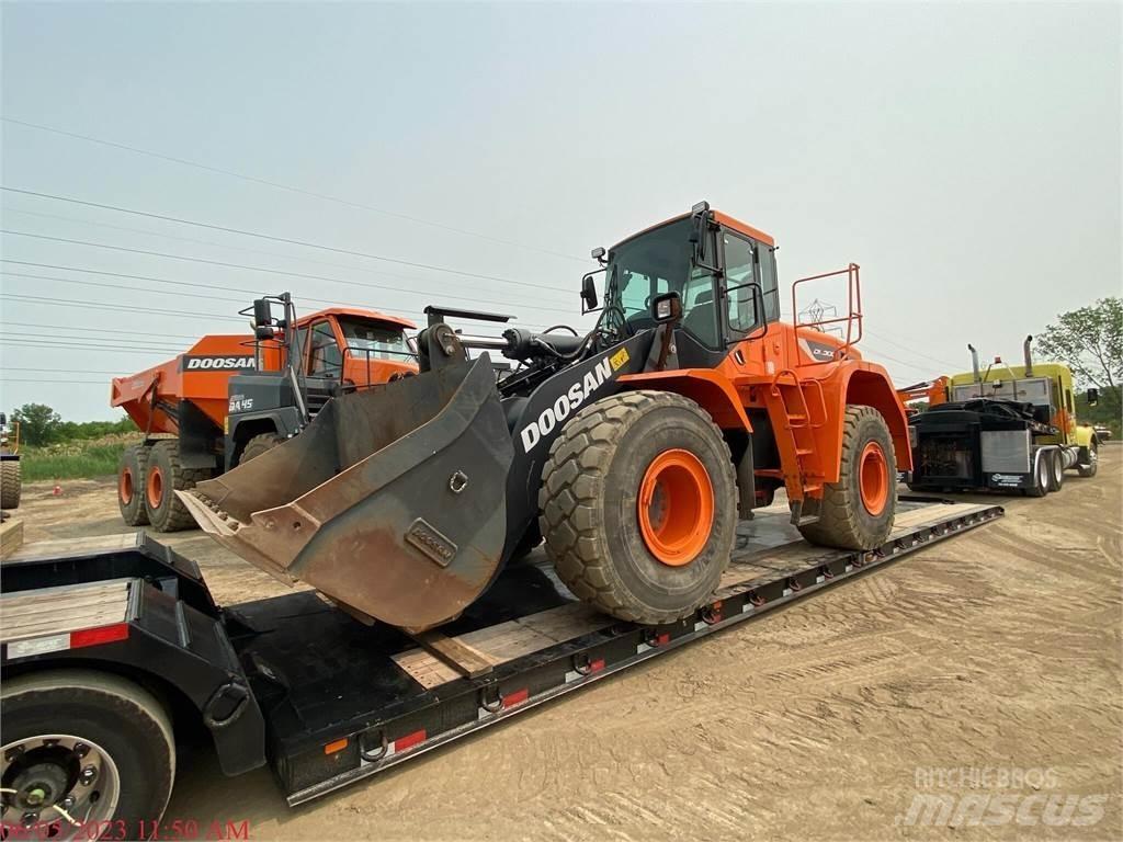 Doosan DL300-5 Wheel Loaders