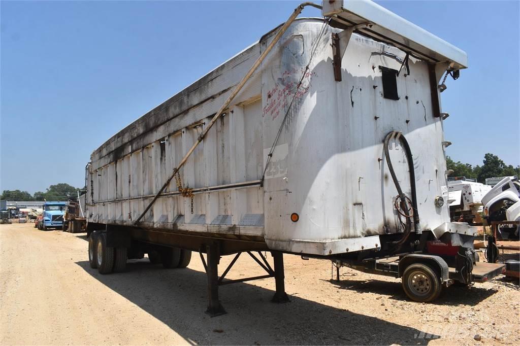 East Mfg  Dump Trailers