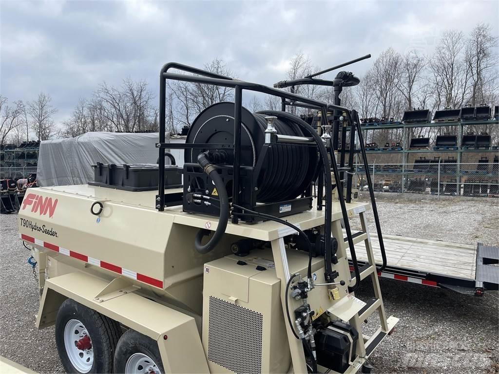 Finn T90T Farm Drills