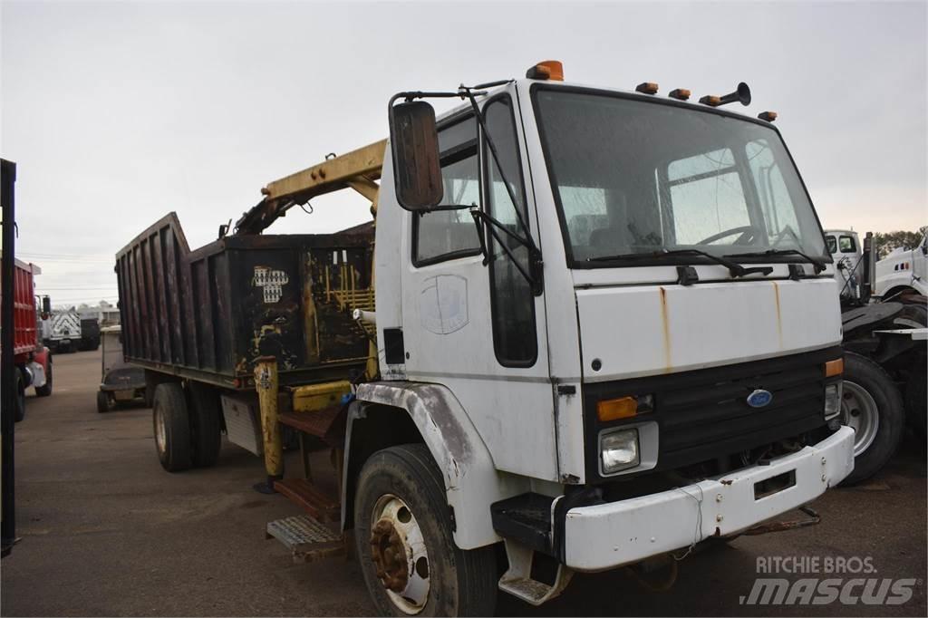 Ford CF8000 Boom / Crane / Bucket Trucks
