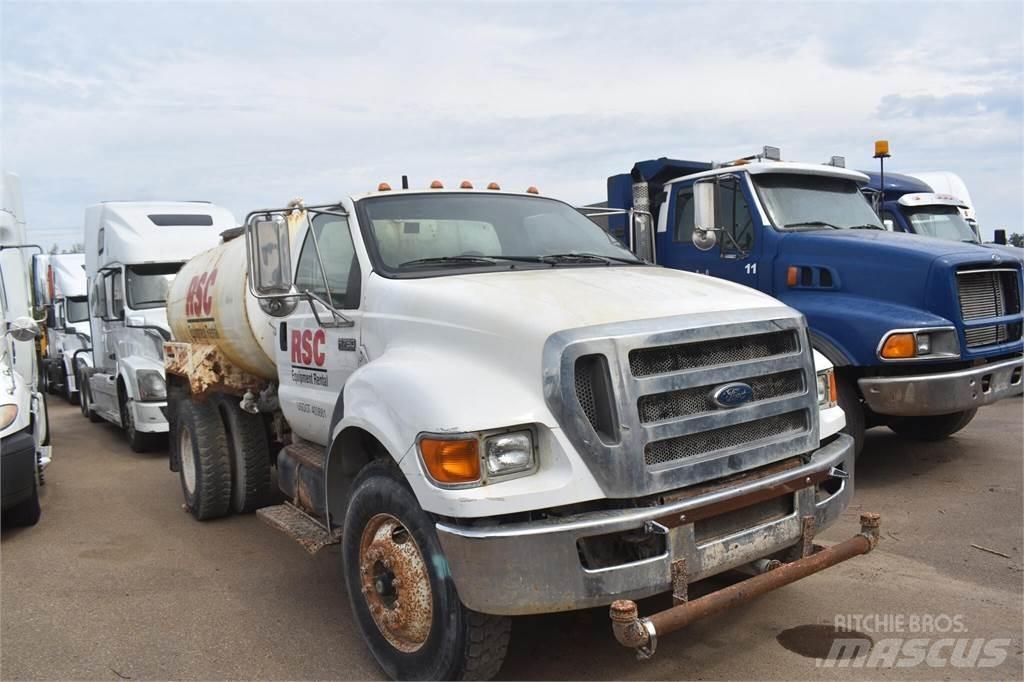 Ford F750 Tank Trucks