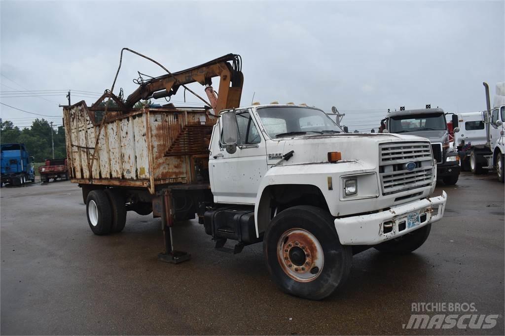 Ford F800 Boom / Crane / Bucket Trucks