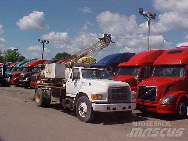 Ford F800 Work Trucks / Municipal