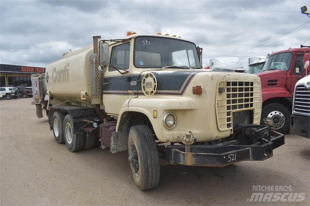 Ford L8000 Tank Trucks