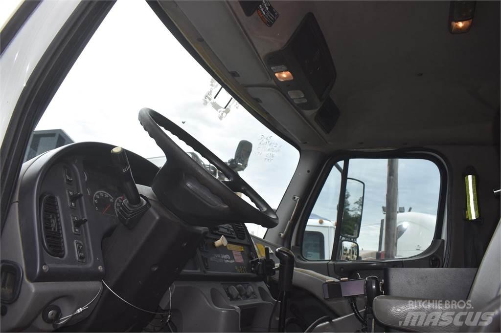 Freightliner 108SD Work Trucks / Municipal