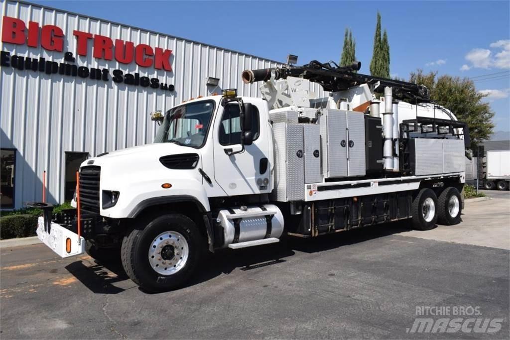 Freightliner 114SD Tank Trucks